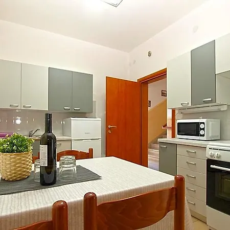 810 Apartament Ližnjan