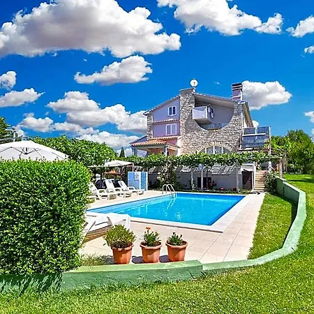 810 Hotel Ližnjan