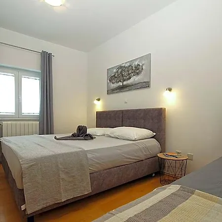 810 Szálloda