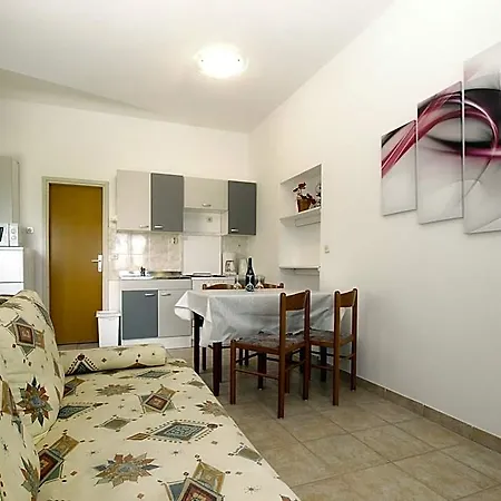 810 Szálloda 4*