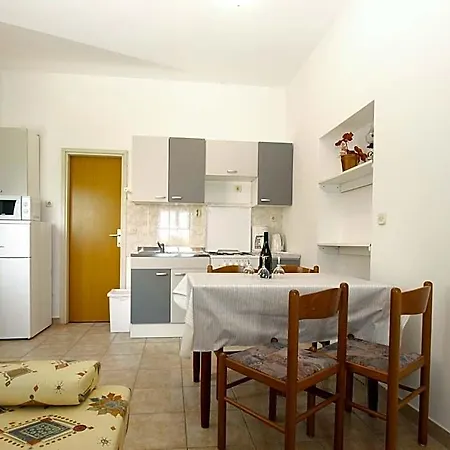 810 Hotel Ližnjan