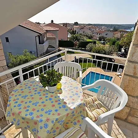 810 Hotel 4*