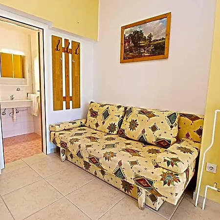 810 Ližnjan