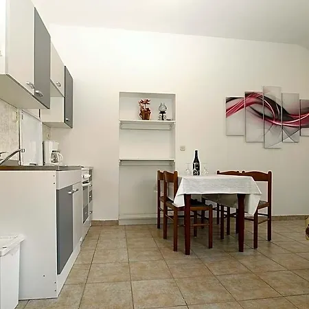 810 Hotel Ližnjan